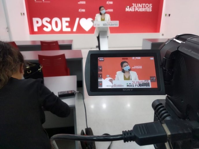 La secretaria de Organización del PSOE de Extremadura, Marisol Mateos, en rueda de prensa para presentar el II Foro Organización de la formación socialista en la comunidad