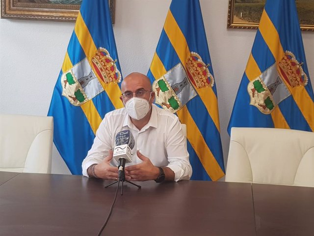El segundo teniente de alcalde de Alharuín de la Torre, Manuel López,