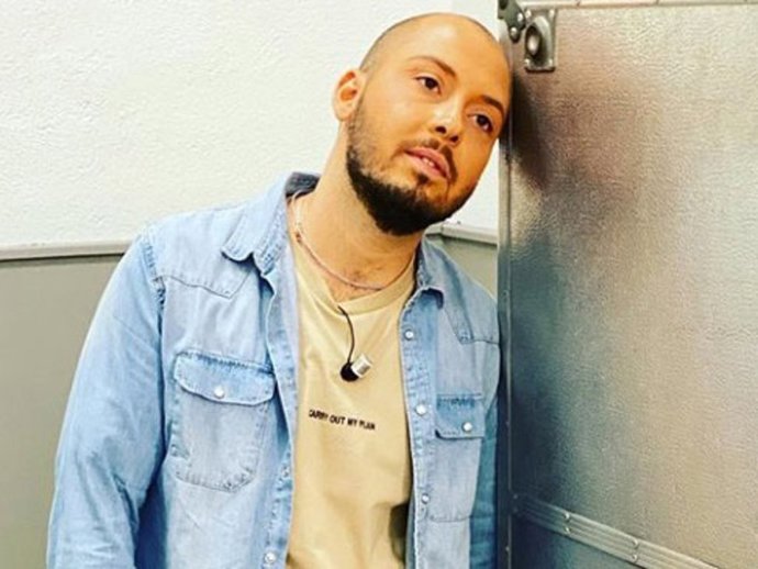 El colaborador de "Viva la vida" tiene nuevo novio y presume de él orgulloso en sus redes sociales