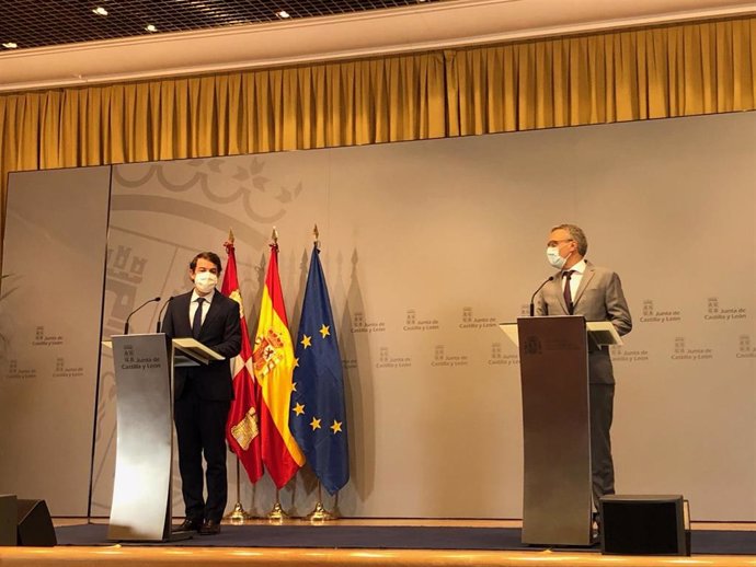 Reunión del Presidente de la Junta, Alfonso Fernández Mañueco, con el delegado del Gobierno, Javier Izquierdo, para intensificar controles en cuarentena