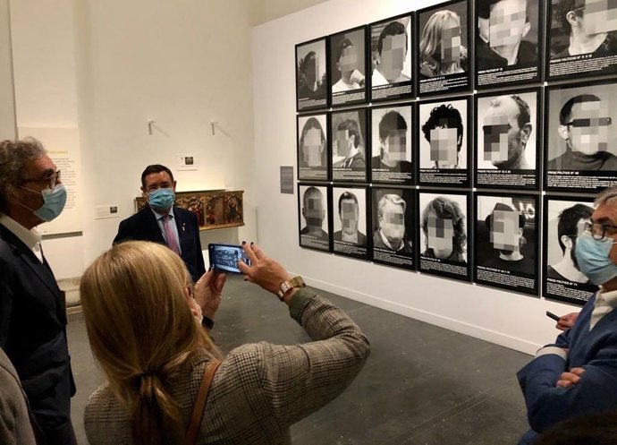 ngels Ponsa junto a Tatxo Benet en el Museu de Lleida
