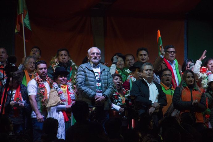 Bolivia.- Mesa critica la postura de otros candidatos y la dificultad para alcan