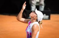 Halep se proclama campeona en Roma tras el abandono por lesión de Pliskova