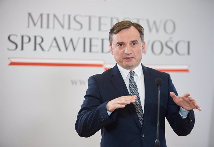 El ministro de Justicia de Polonia, Zbigniew Ziobro, durante una conferencia de prensa el pasado julio.