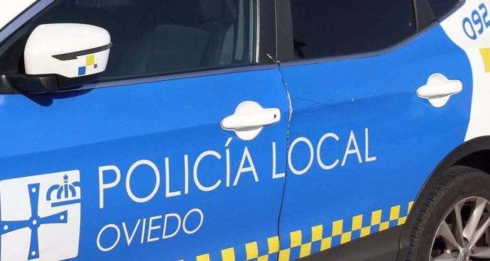 Coche de la Policía Local de Oviedo