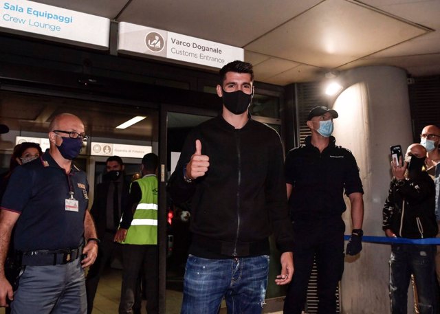 Alvaro Morata a su llegada a Turín