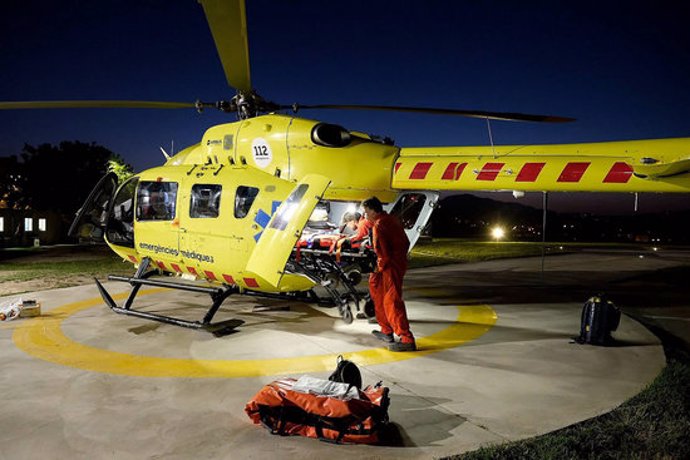 Pla general de l'helicpter medicalitzat del SEM a l'heliport de l'Hospital Josep Trueta de Girona. Imatge del setembre del 2020. (horitzontal)