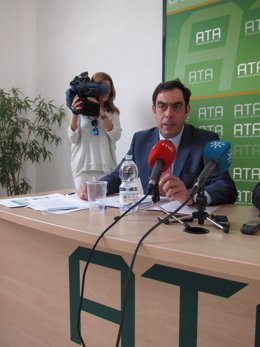 El presidente de ATA-Andalucía, Rafael Amor, en una imagen de archivo. 
