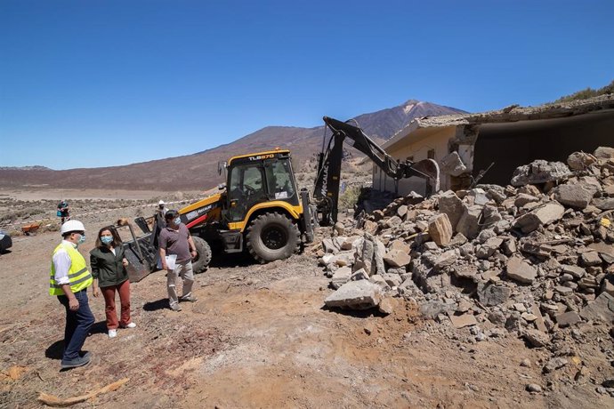 Demolición del refugio de montañeros de Ucanca