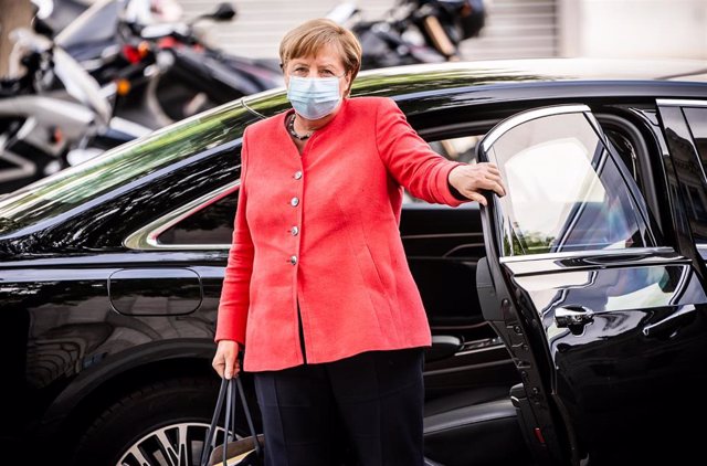 La canciller de Alemania, Angela Merkel, a su llegada a una reunión de grupos parlamentarios en el Bundestag