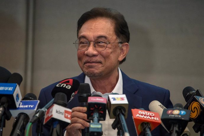 Malasia.- El líder de la oposición en Malasia dice tener suficiente apoyo para t
