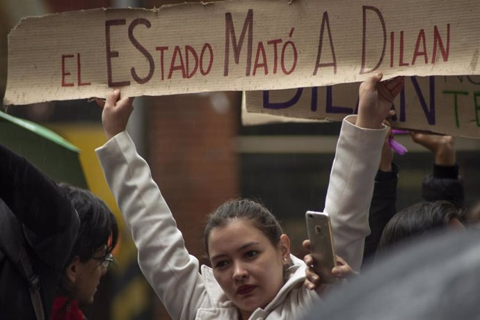Protesta por la muerte del joven Dilan Cruz a manos de la Policía el 23 de noviembre de 2019, durante la huelga general de Colombia.