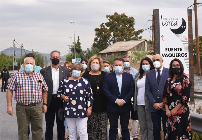 Visita al tótem de Universo Lorca en Fuente Vaqueros