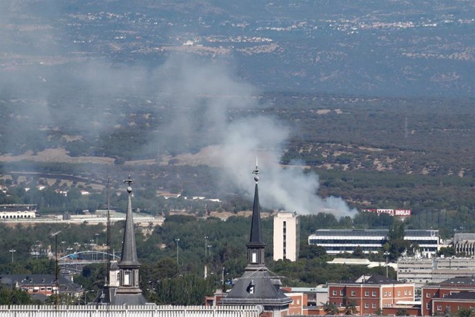 Contaminación en Madrid.  Estado del cielo en la ciudad -con humo- en las inmediaciones de Plaza de España.