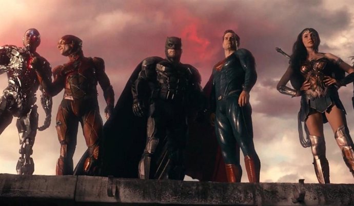 Liga de la Justicia: Zack Snyder rodará nuevas escenas con Ben Affleck, Gal Gadot, Henry Cavill y Ray Fisher