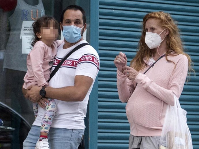 María Castro disfruta de su familia en la recta final de su segundo embarazo