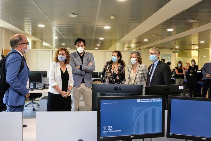 La consellera Ester Capella ha visitado las instalaciones del nuevo juzgado de Reus (Tarragona)