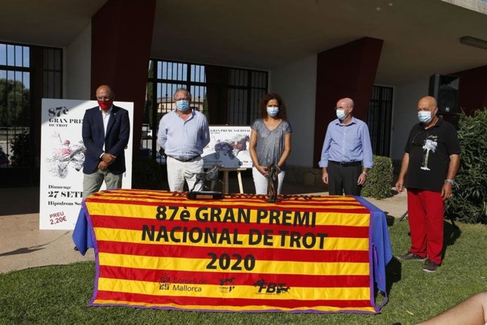 Presentación de la 87 edición del Gran Premio Nacional de Trote.