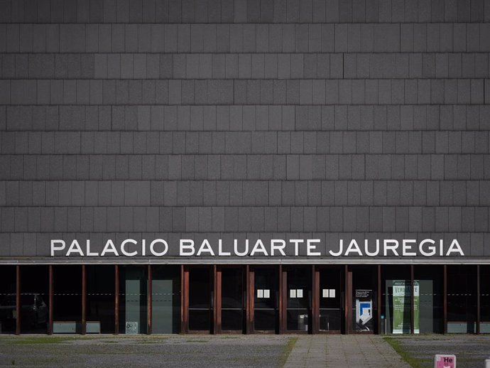 El Palacio Baluarte Jauregia aparece vacío durante el día 54 del estado de alarma en Pamplona / Navarra (España), a 7 de mayo de 2020.