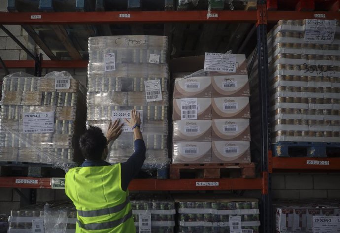 Sevilla.-Banco de Alimentos inicia su campaña con Fundación Carrefour con el ret