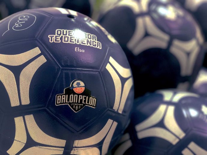 El Balón Pelón, el balón de fútbol creado para mejorar las condiciones de los niños amparados por la Fundación Juegaterapia
