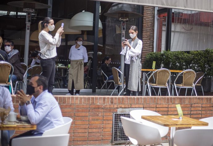 Coronavirus.- Bogotá avisa de que habrá un nuevo rebrote de contagios y no desca
