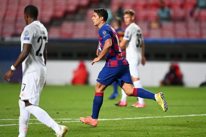 Luis Suárez celebra ante el Bayern su último gol con el FC Barcelona