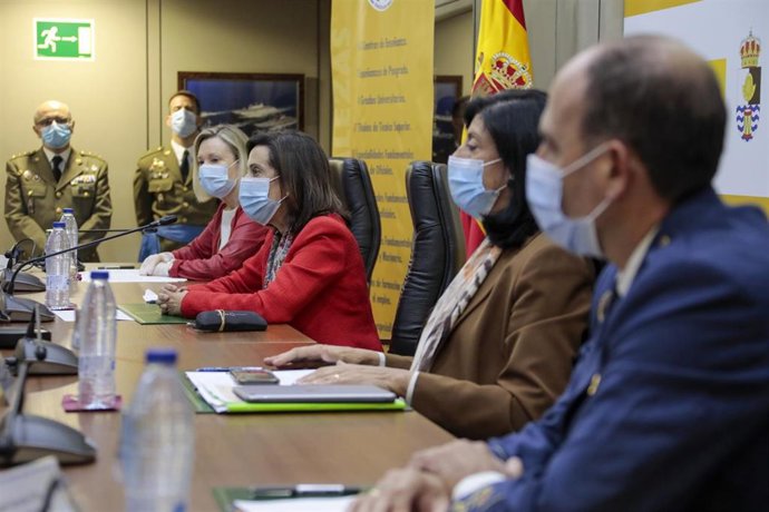 La ministra de Defensa, Margarita Robles, en la inauguración del curso militar