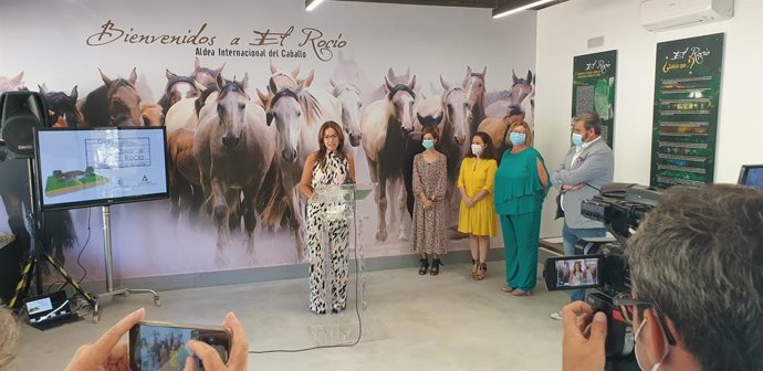 Nota Y Foto Junta (Inauguración Centro Interpretación Sitio Histórico El Rocío)