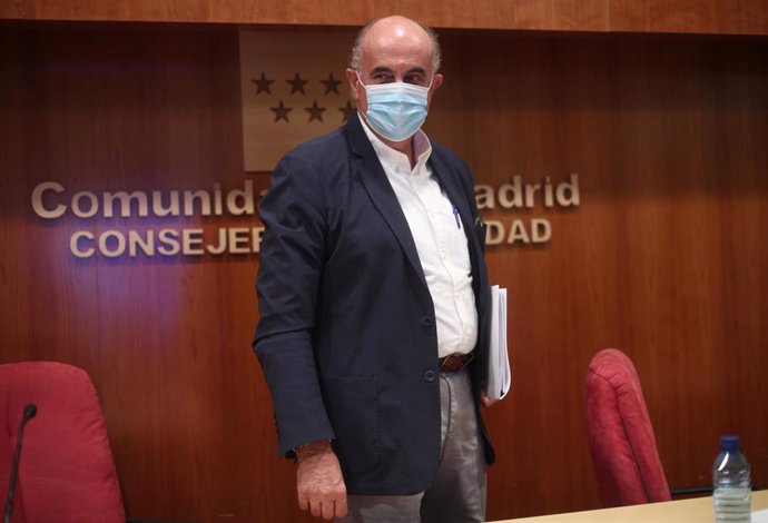 El viceconsejero de Salud Pública y Plan Covid-19, Antonio Zapatero, tras informar sobre las nuevas medidas de protección frente a la evolución del Covid-19 en Madrid, en la Consejería de Sanidad de Madrid (España), a 25 de septiembre de 2020.