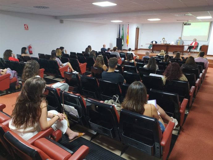 Acto de bienvenida de los 30 residentes que inician sus prácticas en el Distrito Sanitario Bahía de Cádiz-La Janda