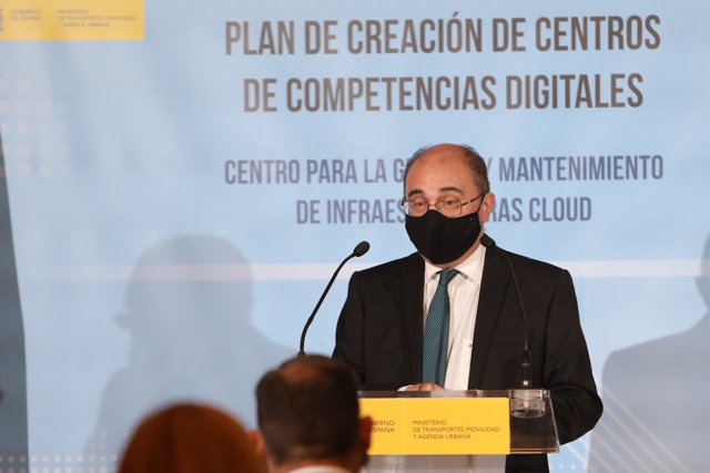 El presidente del Gobierno de Aragón, Javier Lambán, interviene durante la presentación del "Plan de Creación de Centros de Competencias Digitales"  a 16 de septiembre de 2020.