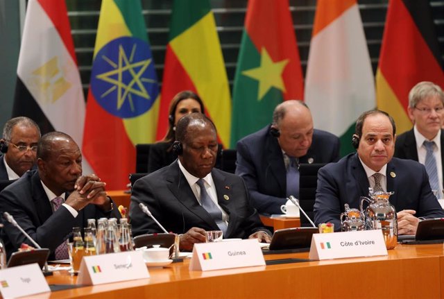 Alpha Condé, Alassane Ouattara y Abdelfatá al Sisi en una reunión del G-20 en Berlín
