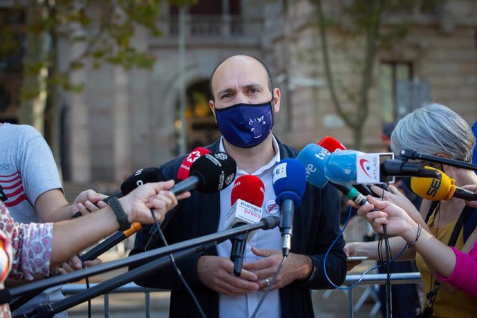 El vicepresidente de mnium Cultural, Marcel Mauri, ofrece declaraciones a los medios de comunicación a la llegada del presidente de la Generalitat, Quim Torra al Tribunal Superior de Justicia de Cataluña TSJC-, en Barcelona, Catalunya (España).