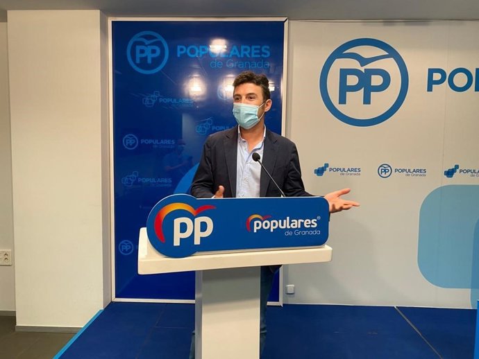 Granada.- PP reprocha a PSOE su "aplauso" al recorte de la PAC, que restará hast