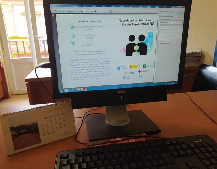 El Ayuntamiento impulsa la 'Escuela de familias' on line