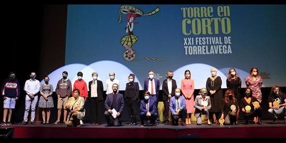 1. 'Distancias' gana la XXI edición del festival Torre en Corto