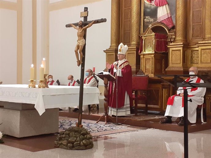 El arzobispo Francisco Cerro Chaves en la apertura del curso del Instituto Teológico 'San Ildefonso'
