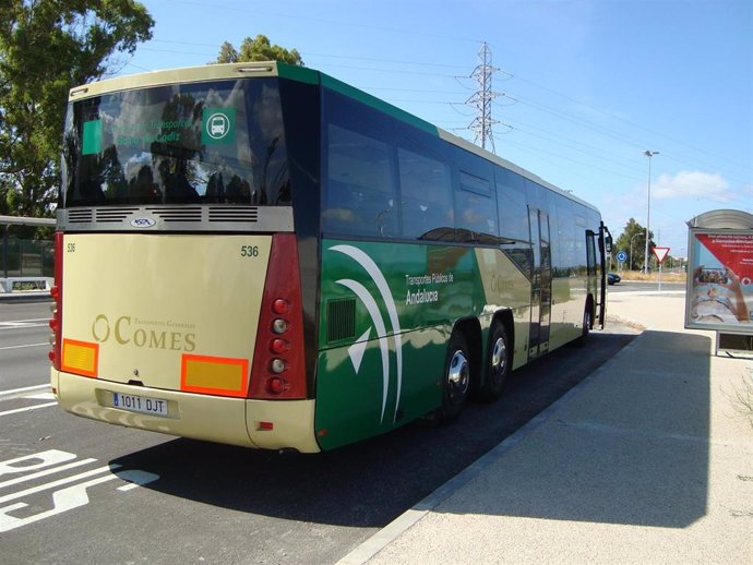 Np Y Foto (El Consorcio De Transportes Bahía De Cádiz Refuerza Servicios En Conexiones De Cádiz Con Río San Pedro Y Núcleo Urbano De Puerto Real)