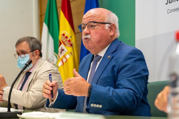 Ell consejero de Salud y Familias, Jesús Aguirre, presenta la implantación del Código Infarto de Andalucía con motivo del Día Mundial del Corazón 2020. En la Consejería de Salud y Familias. Sevilla a 28 de septiembre 2020