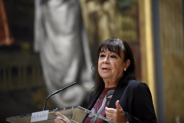 La vicepresidenta primera y portavoz de la Mesa del Senado, Cristina Narbona, interviene en la rueda de prensa convocada ante los medios tras la reunión de la Junta de Portavoces en la Cámara Alta, en Madrid (España), a 8 de septiembre de 2020.