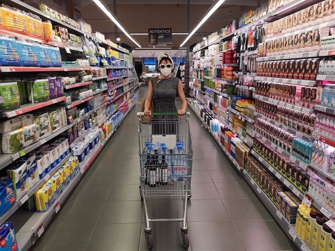 Laia Torrents de Cabosanroque presenta 'Audioguia per a supermercats en temps de pandmia'