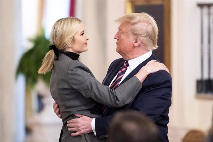 Ivanka y Donald Trump en la Casa Blanca
