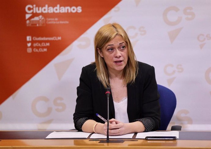 La portavoz de Cs, Carmen Picazo, en rueda de prensa.
