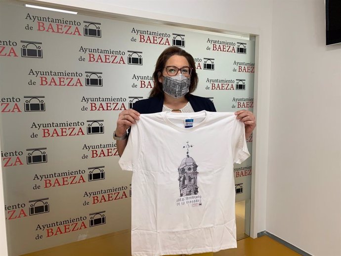 Ana Rodríguez presenta el nuevo material promocional de Baeza.