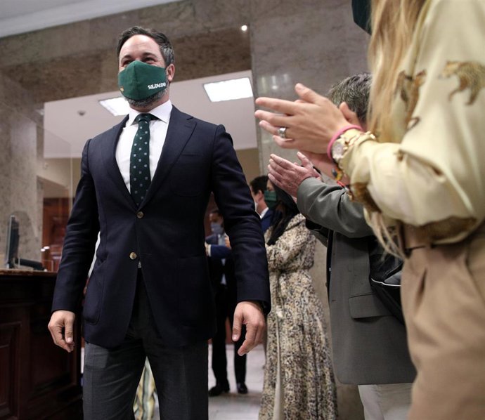 Vox registra en el Congreso su moción de censura contra Pedro Sánchez