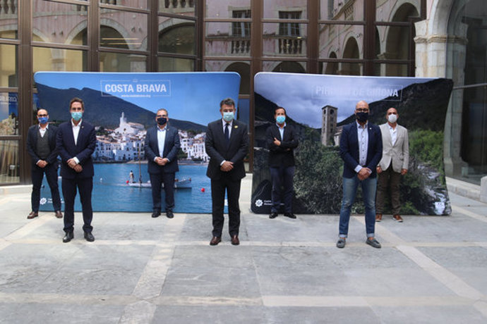 Pla general dels membres del Patronat de Turisme Costa Brava - Girona en el balan de la temporada el 29 de setembre de 2020 (Horitzontal)