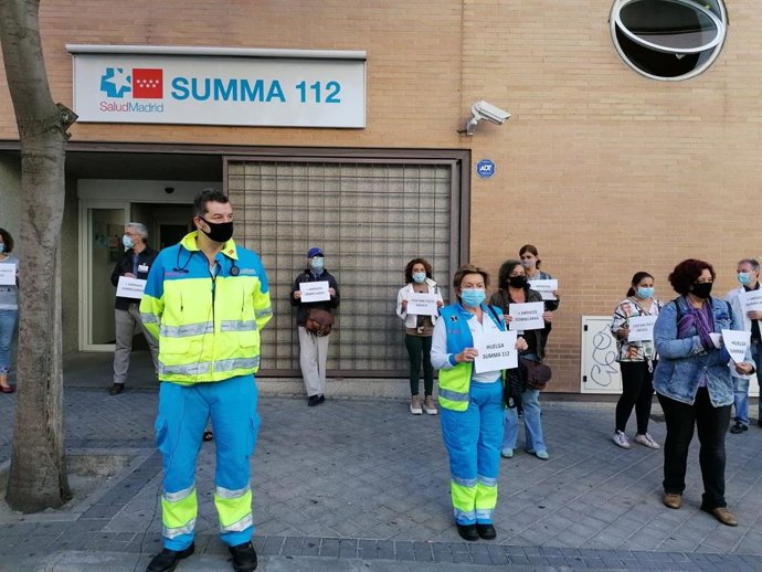 Concentración de médicos del SUMMA 112, que se encuentran en huelga.