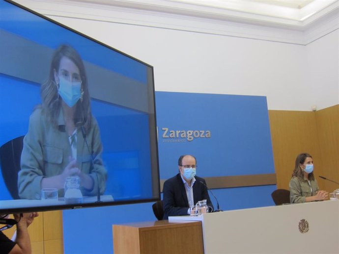 La portavoz  del grupo municipal del PP y del Gobierno de Zaragoza, María Navarro