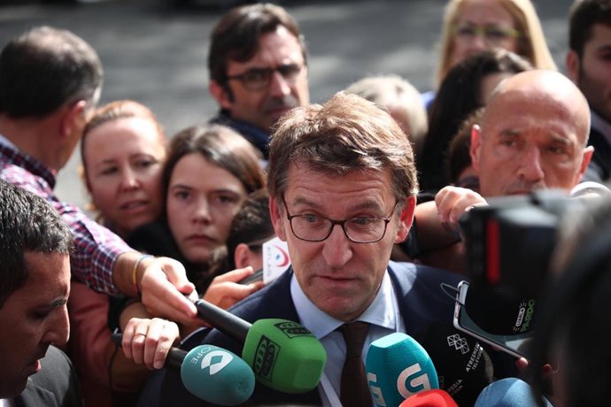 Feijóo realiza declaraciones a los medios. Foto de archivo.